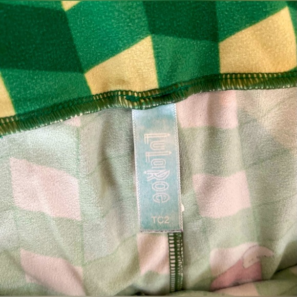 LuLaRoe Bundle- 3 / Plus Size Women’s Leggings, Holiday Theme & Floral. Size TC2 - Picture 7 of 7